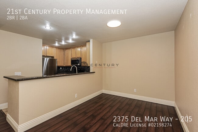 Building Photo - 2375 Del Mar Way