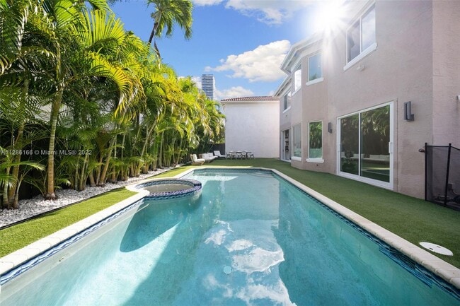 Building Photo - 3925 194th Ln