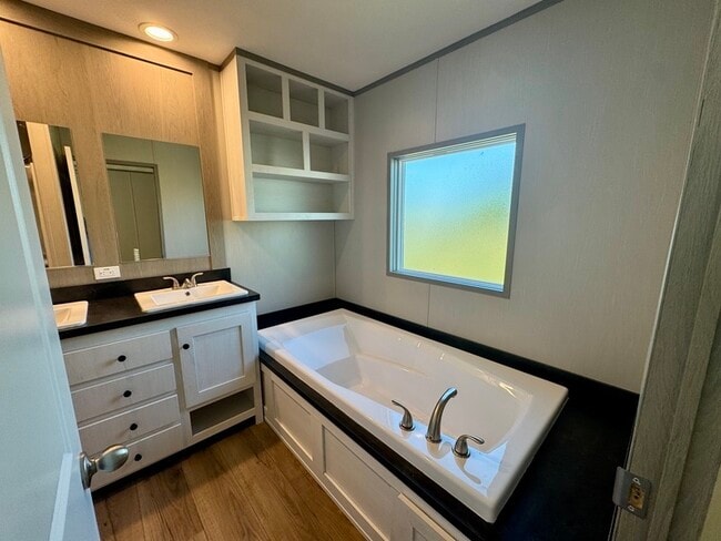 Building Photo - 5110 Caicos Calle