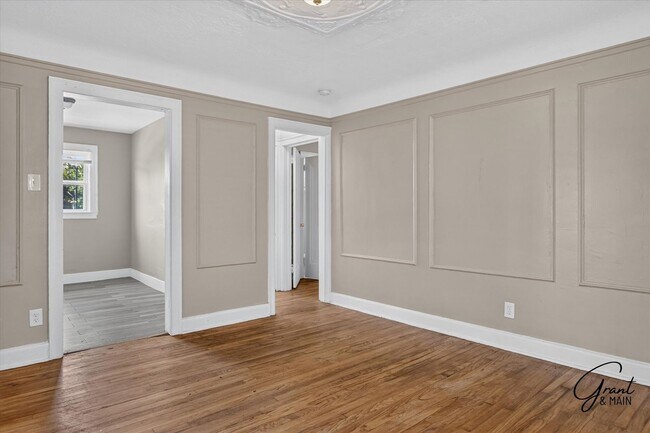 Building Photo - 17127 Roselawn St