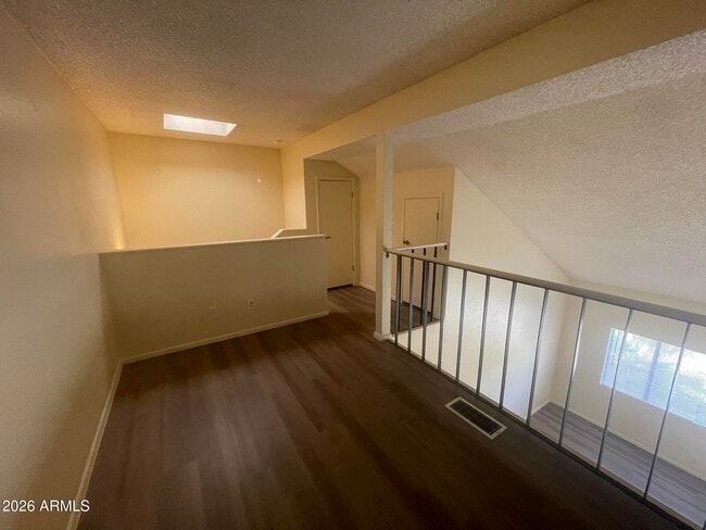 Building Photo - 2040 S Longmore