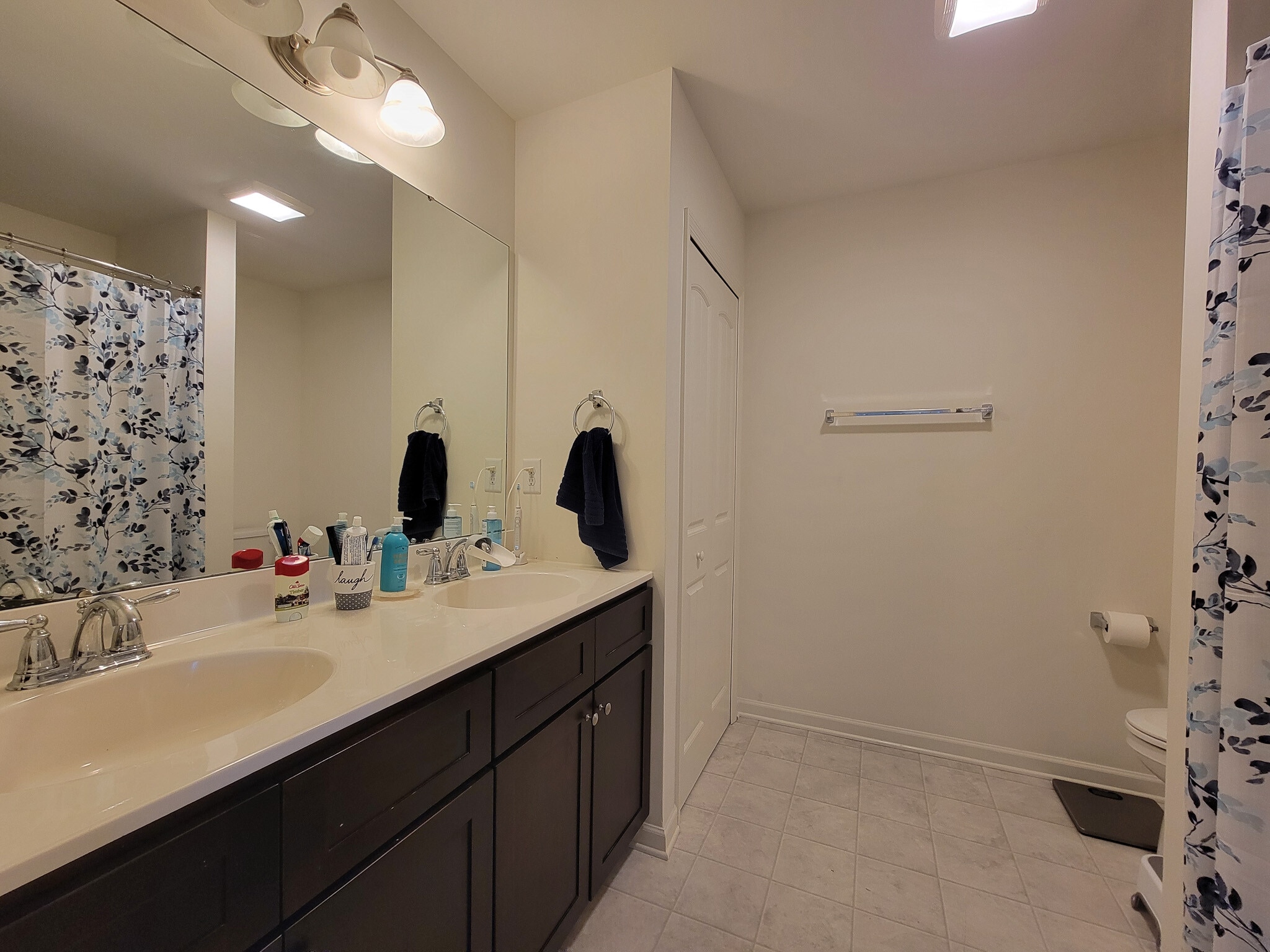 Building Photo - 642 Brentwood Dr