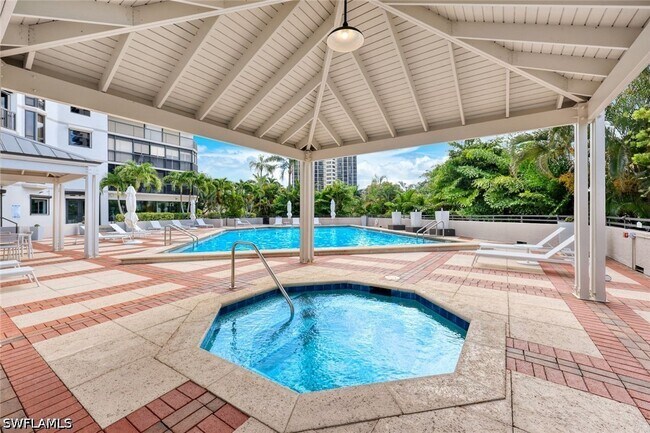 Building Photo - 6075 Pelican Bay Blvd