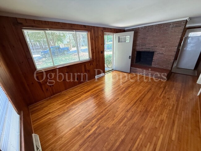 Building Photo - 731 Faircloth Ave