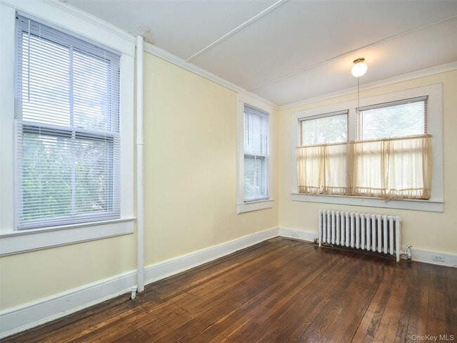 Building Photo - 27 Summit Ave