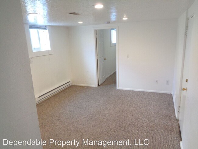Building Photo - 6 br, 3 bath House - 1018 17th Street