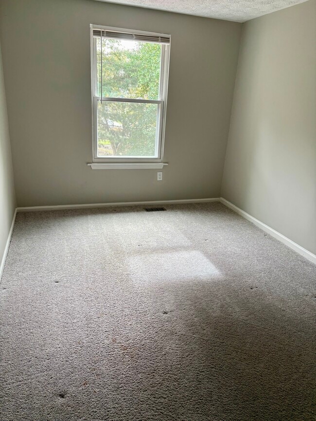 Building Photo - 7578 Rain Flower Way