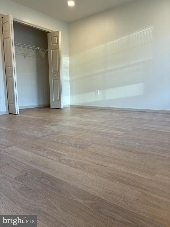 Building Photo - 46 Reading Ave