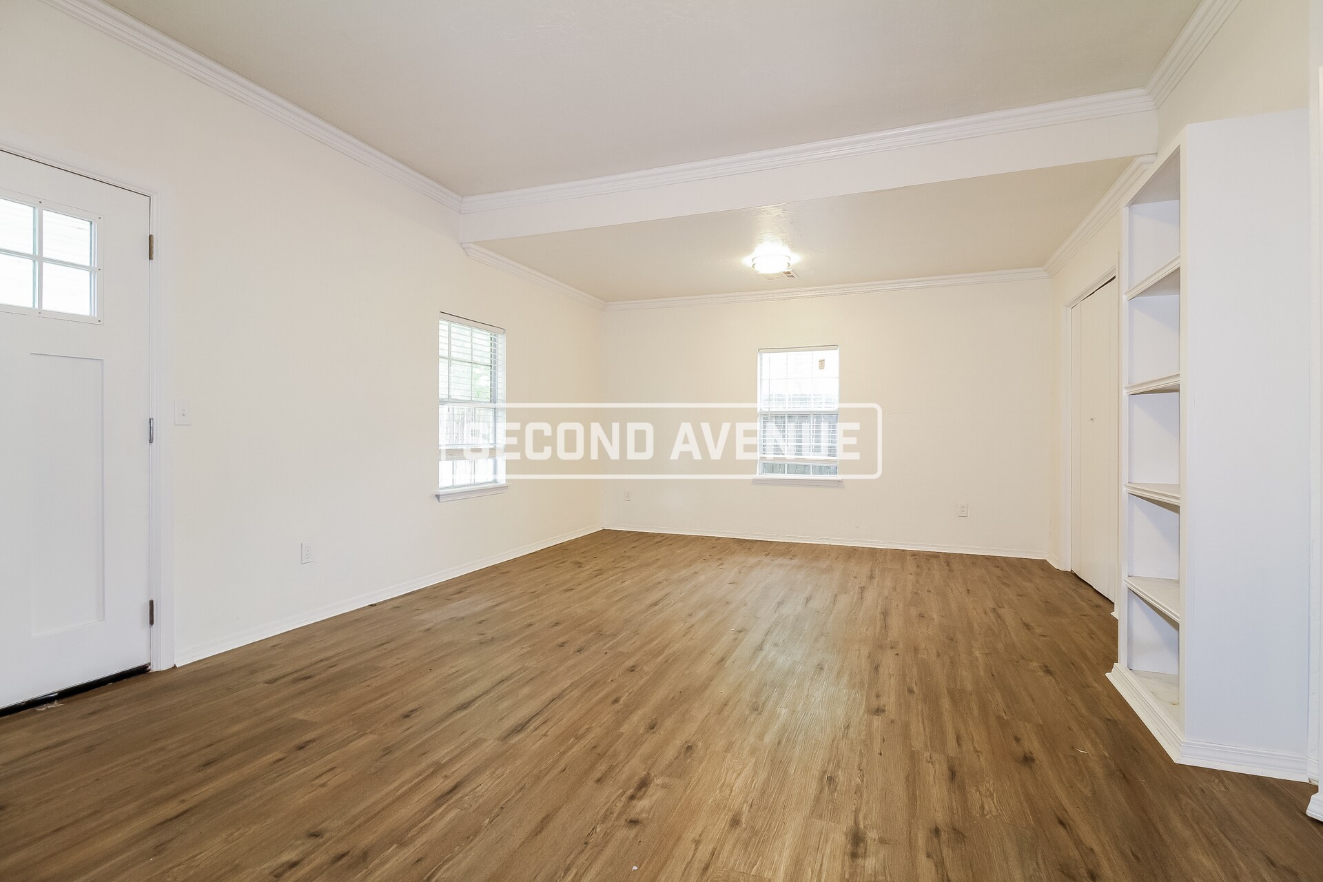 Building Photo - 1521 S Blackwelder Ave