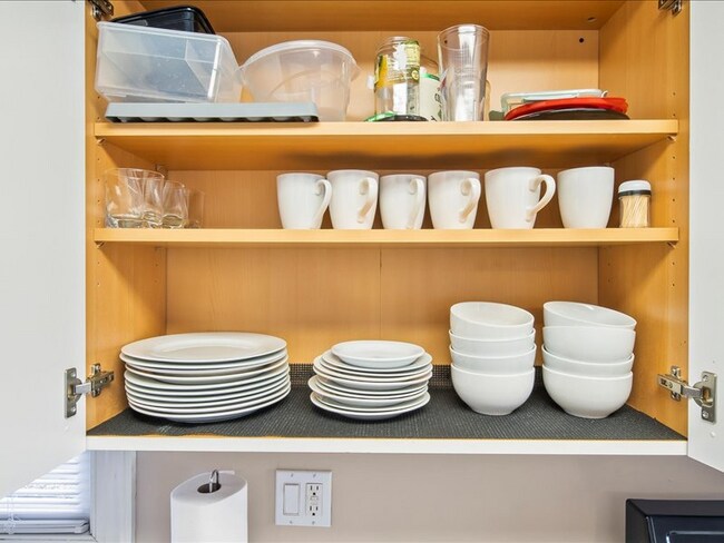 Building Photo - 3701 S Richmond Ave