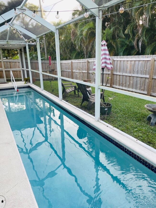 Building Photo - 3196 SW Areca Dr