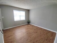 Building Photo - 23 Hobbs Ln