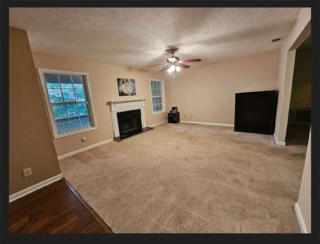 Primary Photo - 2539 Oakridge Pl