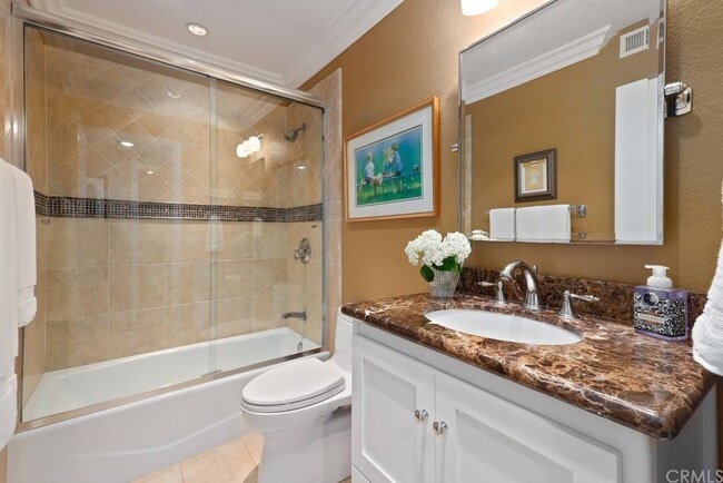 Building Photo - 31556 W Nine Dr