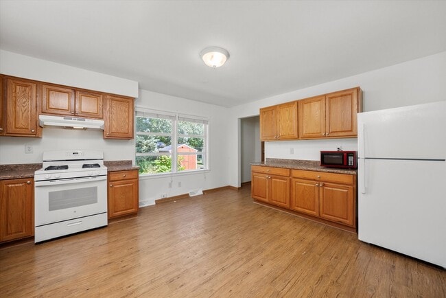 Building Photo - 249 W Nebraska St