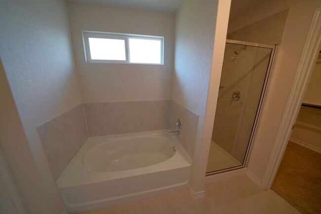 Building Photo - Like New Home in Red River Ranch (Cibolo)! -  Realtor Commission: $500