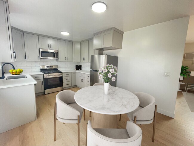 Building Photo - Edgewood Village