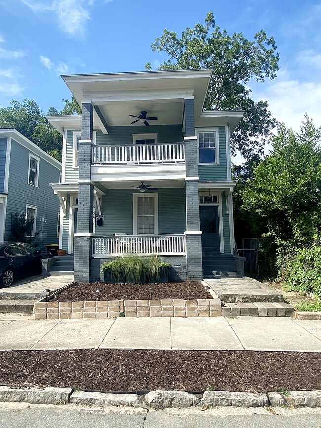 Building Photo - 412 E 40th St