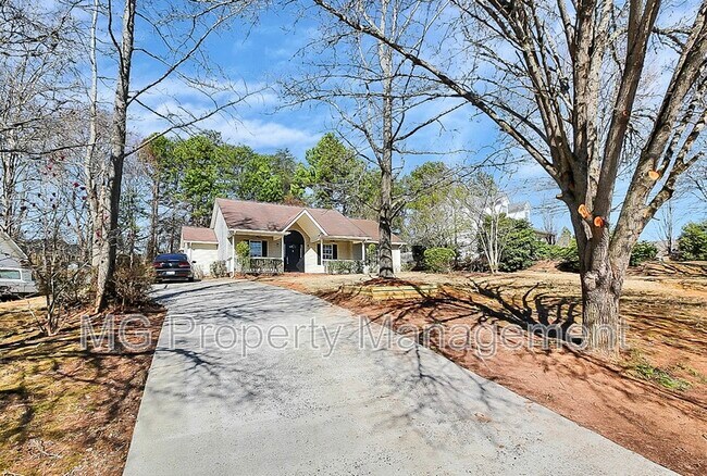 Building Photo - 141 Brookshire Dr