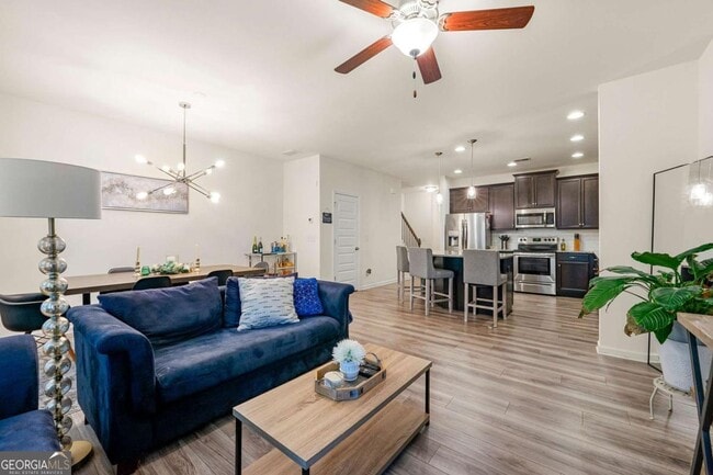 Building Photo - 3295 Estes Dr