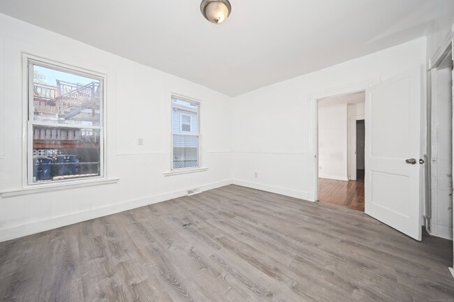 Building Photo - 25 Wolcott St