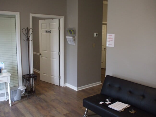 Building Photo - 1733 Campus Plaza Ct