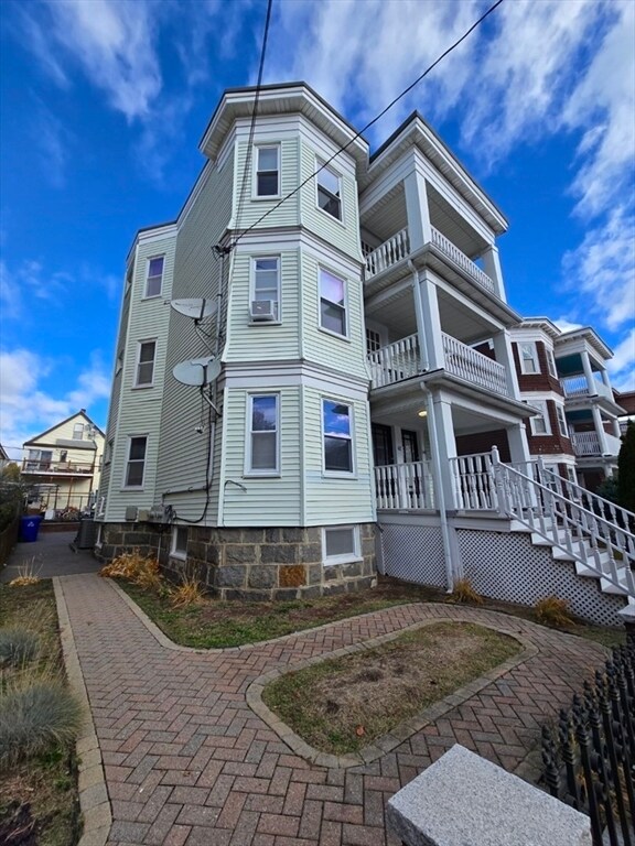 Building Photo - 62-64-64 Sudan St