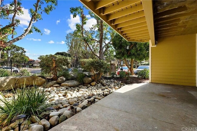 Building Photo - 3680 S Bear St