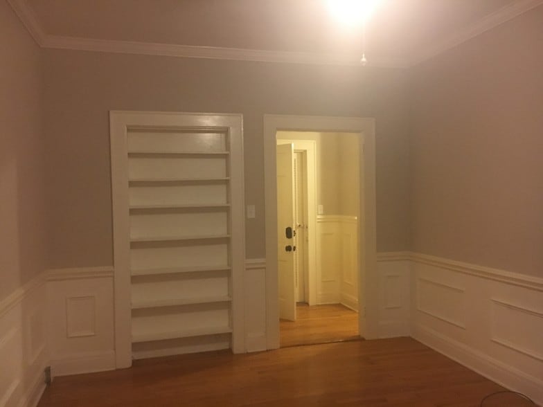 Building Photo - 916 Bromley Rd