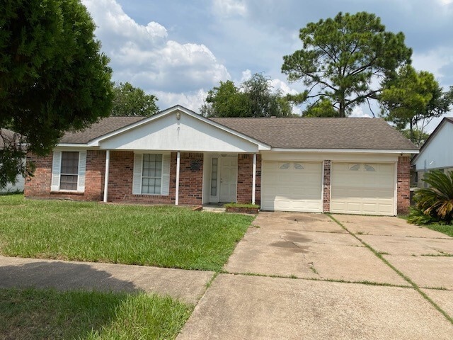 Building Photo - 11610 Pine Knoll