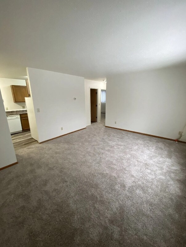 Building Photo - 5th Avenue Apartments