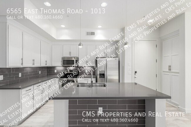 Building Photo - 6565 E Thomas Rd