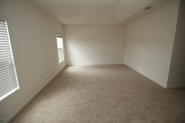 Building Photo - 561 Dillard Dr SE