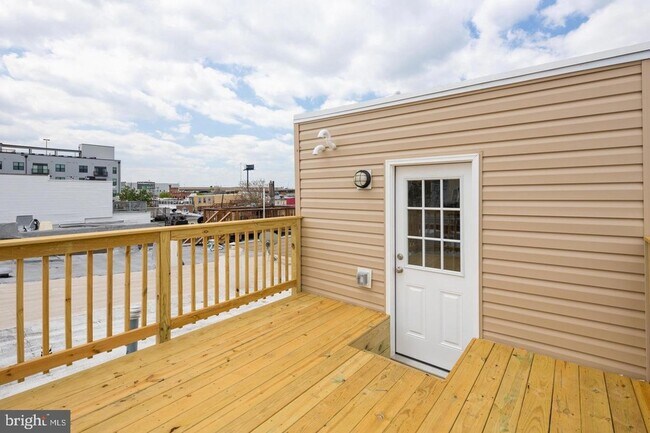 Building Photo - 1714 Patapsco St