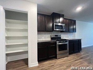 Building Photo - 823 Brown Thrasher