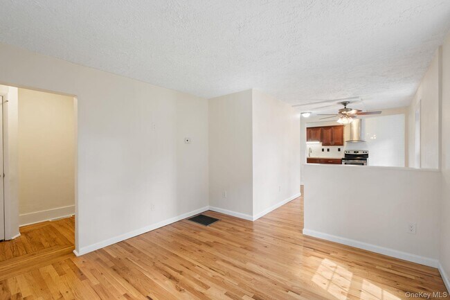 Building Photo - 1 2nd St