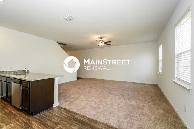 Building Photo - 3 Bedroom Pet-Friendly Home in New Braunfels, TX with Main Street Renewal