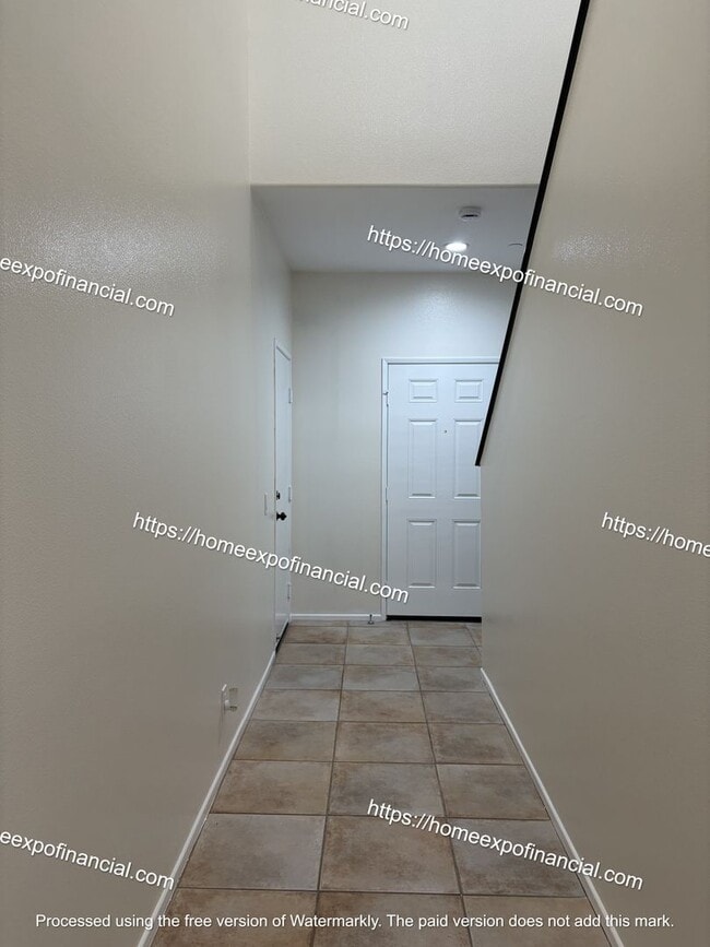 Building Photo - 8157 Garden Gate St