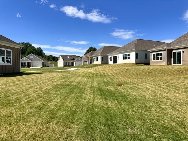 Building Photo - 4715 Anise Cir