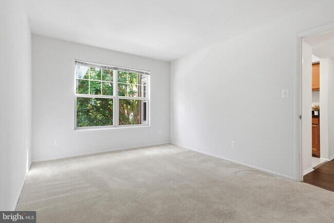 Building Photo - 1710 Abercromby Ct