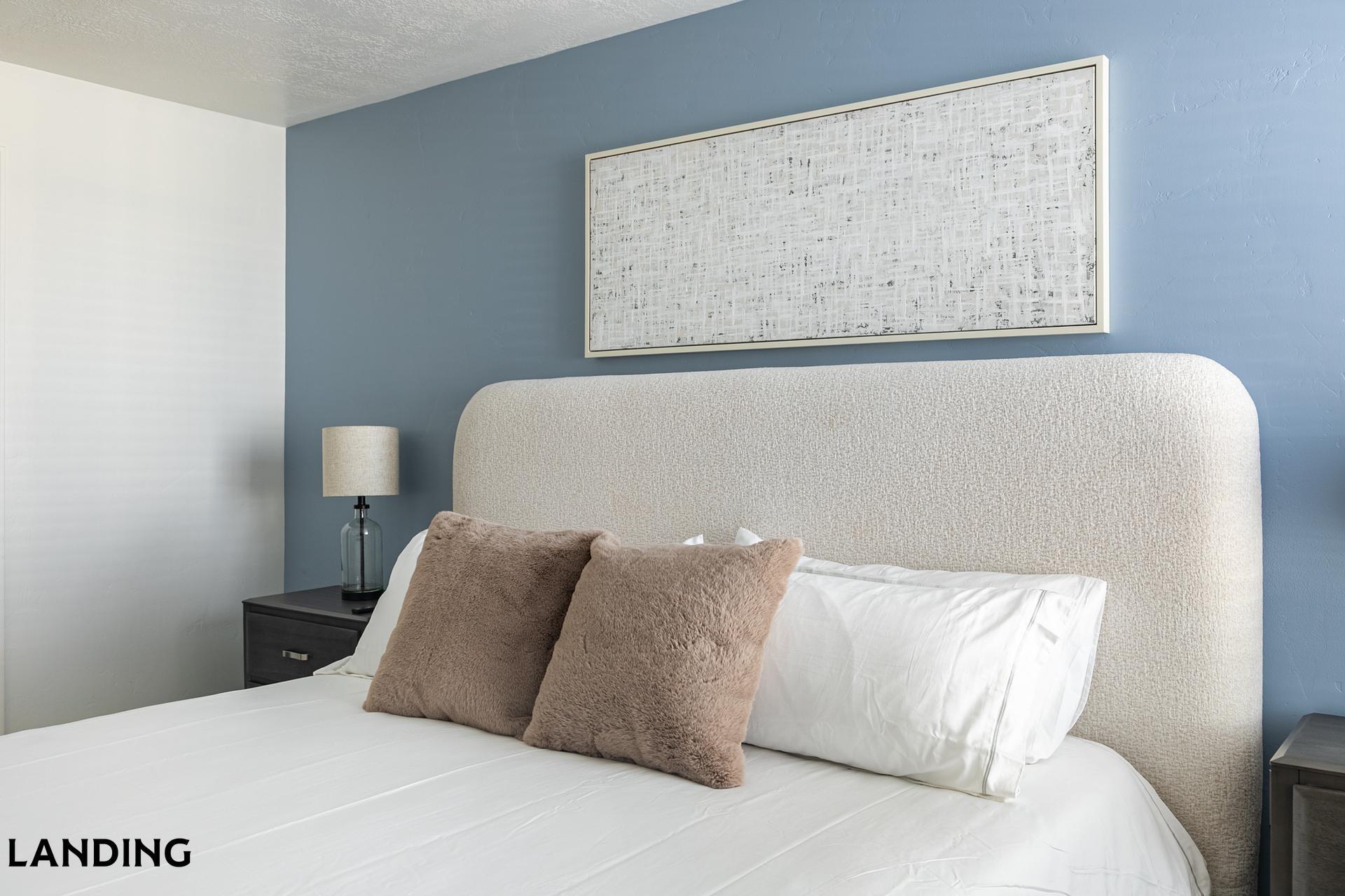 Building Photo - 5657 W Barn Rd