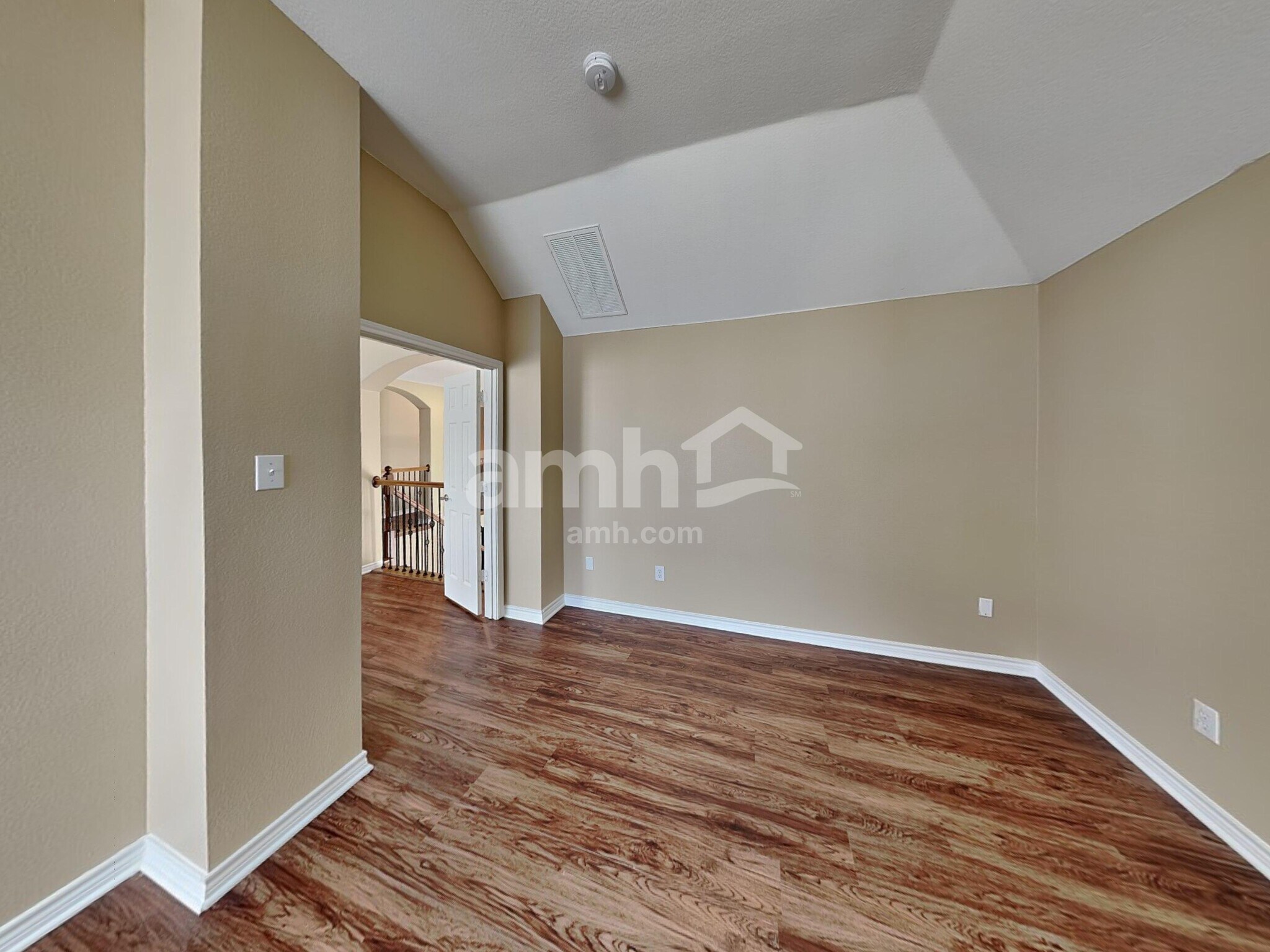 Building Photo - 107 Monticello Dr