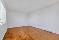 Building Photo - 4282 W Virginia Ave