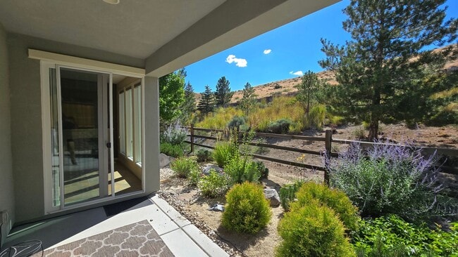 Building Photo - Single Story Del Webb Home!