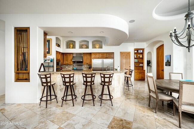 Building Photo - 6649 E Berneil Dr