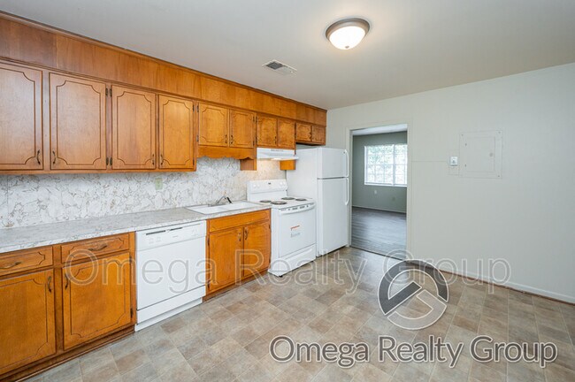 Building Photo - 2020 High School Rd