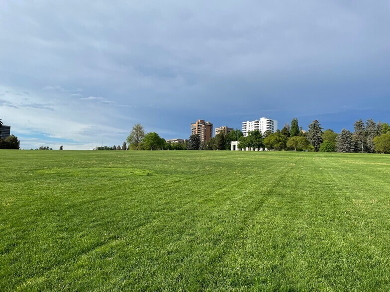 cheesman park 2 blocks away - 1300 N Lafayette St