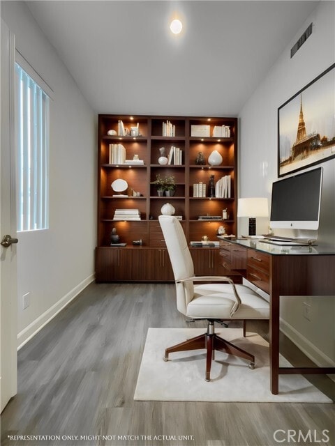 Building Photo - 521 N Erie St