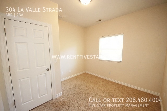 Building Photo - 304 La Valle Strada Ln