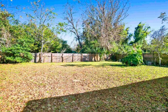 Building Photo - 3206 N Miller St